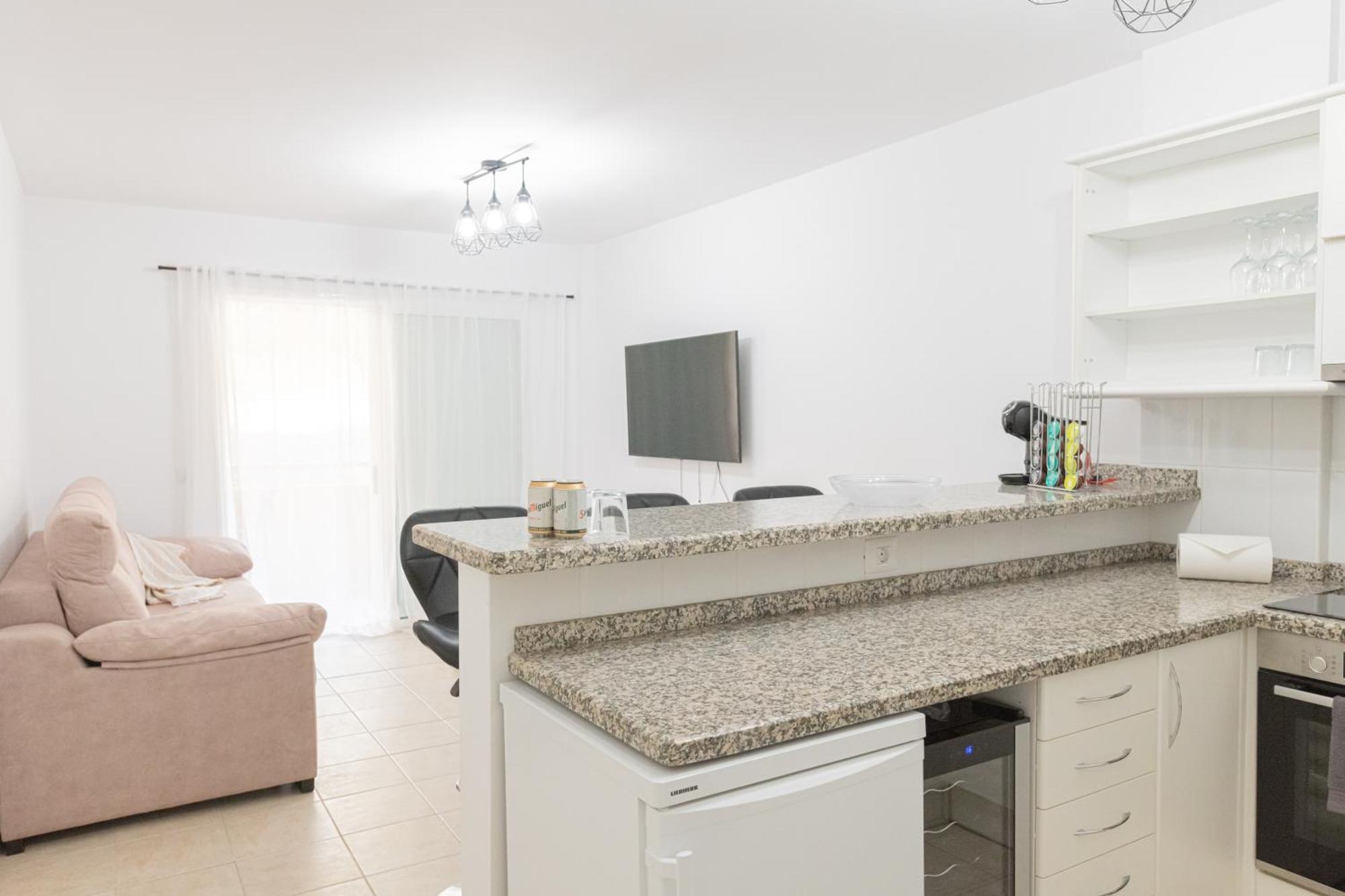 Iki White Playa La Arena Apartment Puerto de Santiago  Exterior photo